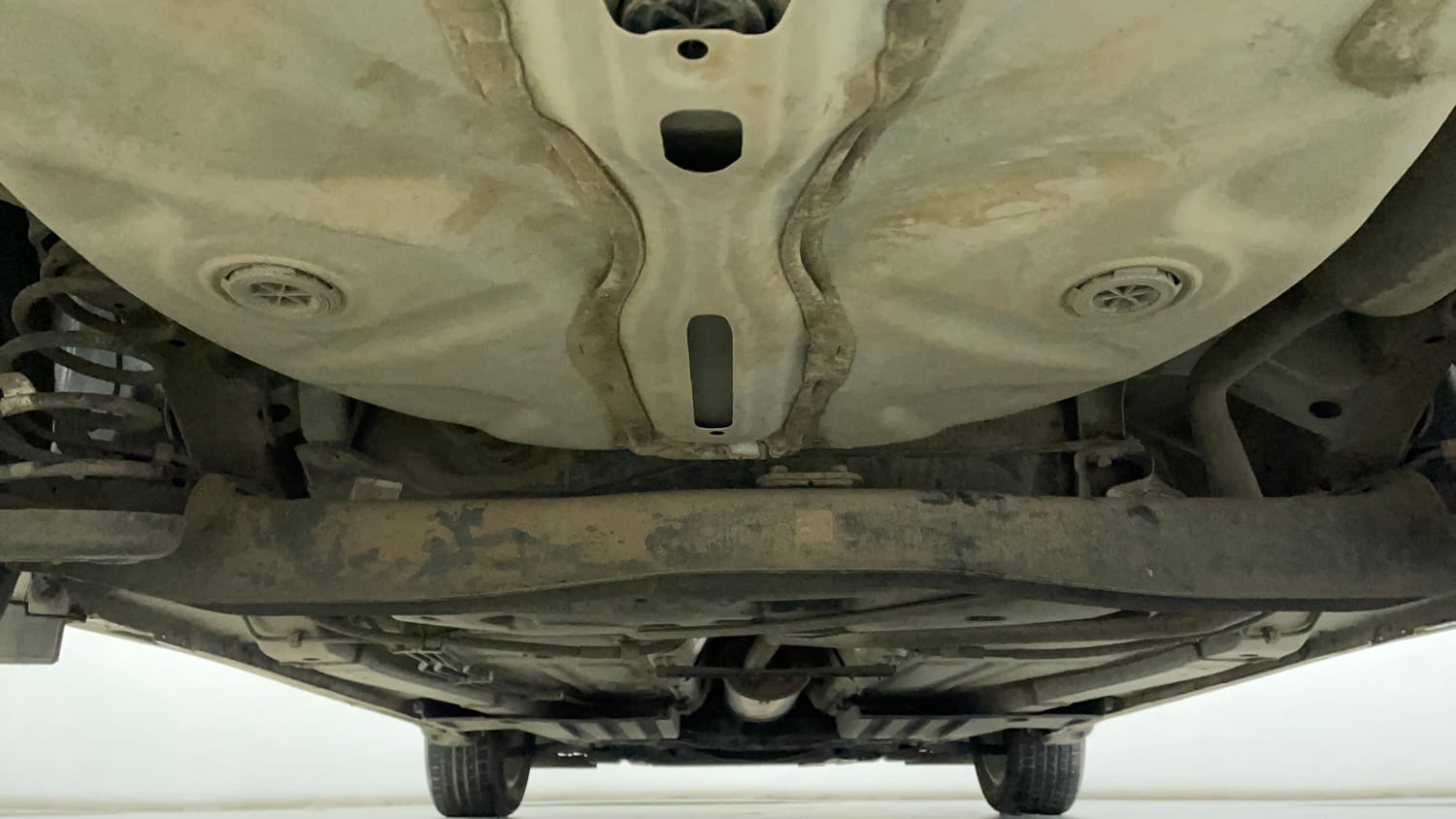 Used 2023 Toyota Glanza V AMT Petrol Automatic extra REAR UNDERBODY VIEW (TAKEN FROM REAR)