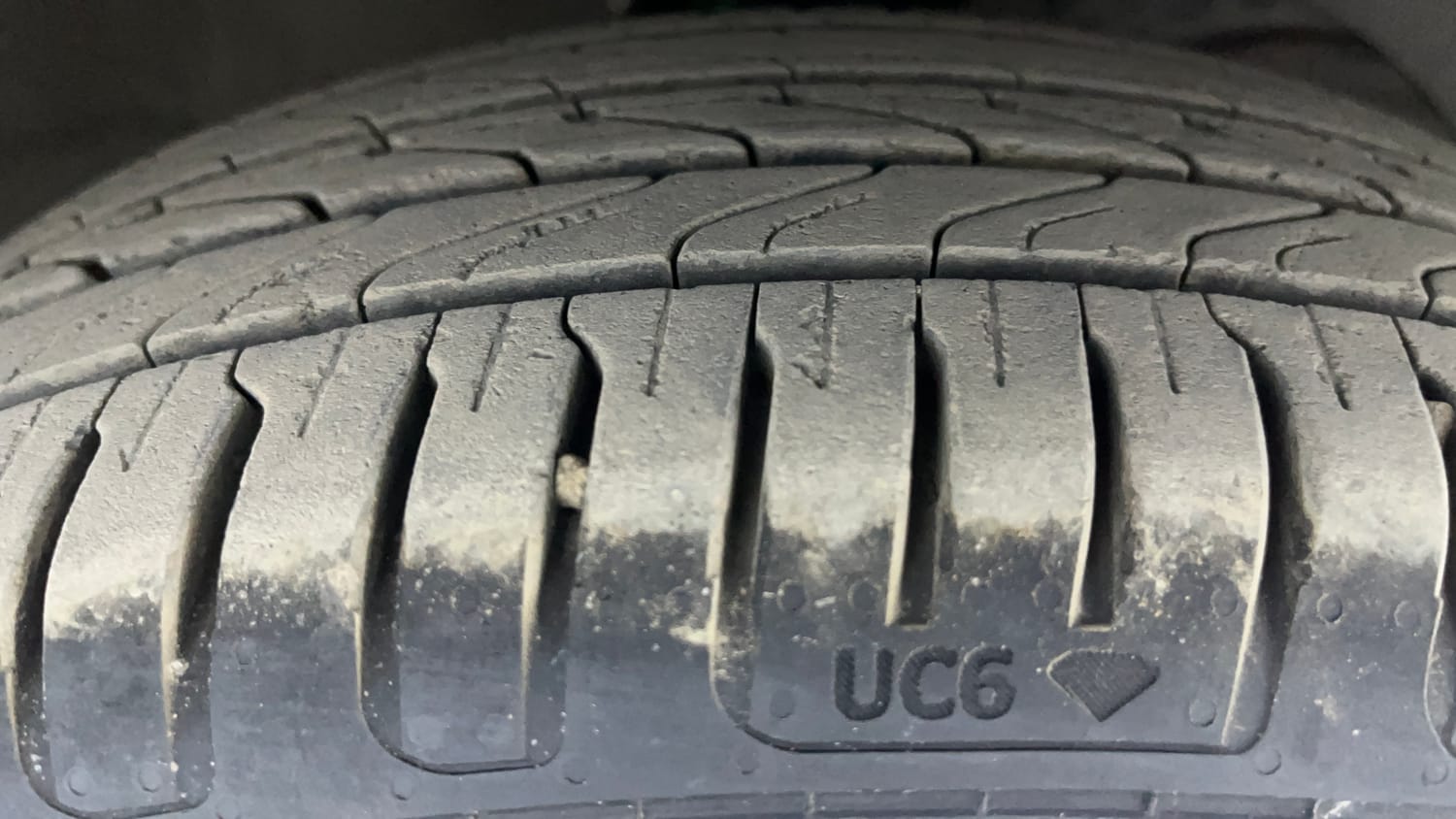 Used 2018 Maruti Suzuki Dzire ZXi Plus AMT Petrol Automatic tyres RIGHT FRONT TYRE TREAD VIEW