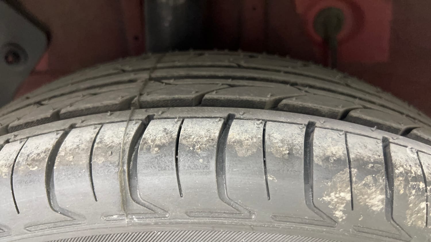Used 2015 Hyundai Elite i20 Sportz 1.2 Petrol Manual tyres RIGHT REAR TYRE TREAD VIEW