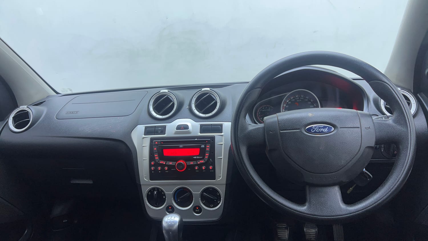 Used 2011 Ford Figo Duratec Petrol Titanium 1.2 Petrol Manual interior DASHBOARD VIEW
