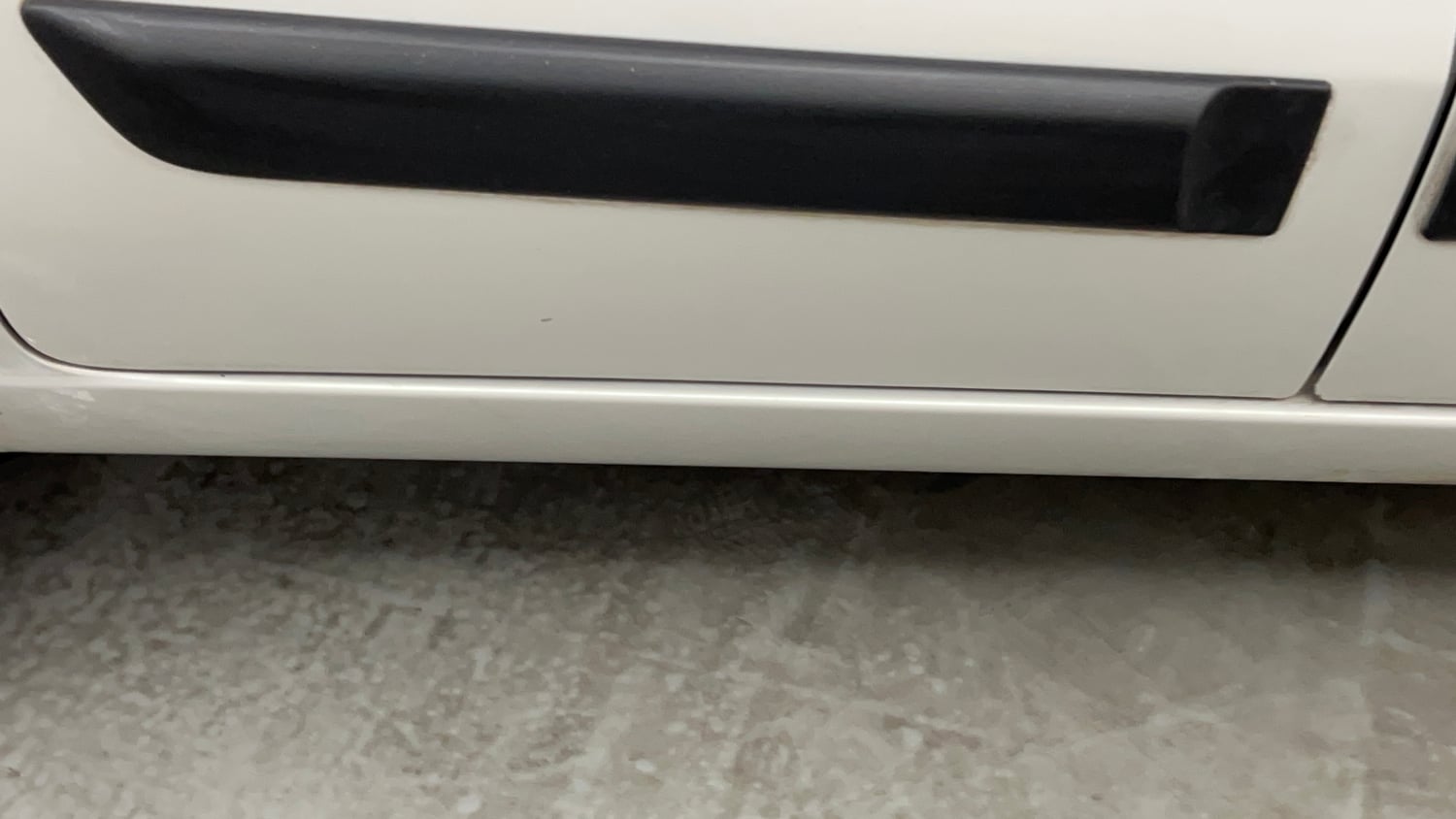 Used 2015 Maruti Suzuki Wagon R VXI Petrol Manual dents MINOR DENT