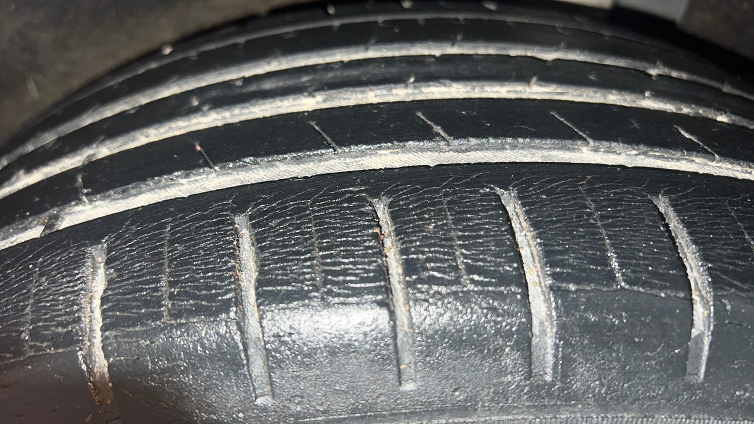 Used 2020 Maruti Suzuki Baleno Zeta Petrol Manual tyres LEFT REAR TYRE TREAD VIEW