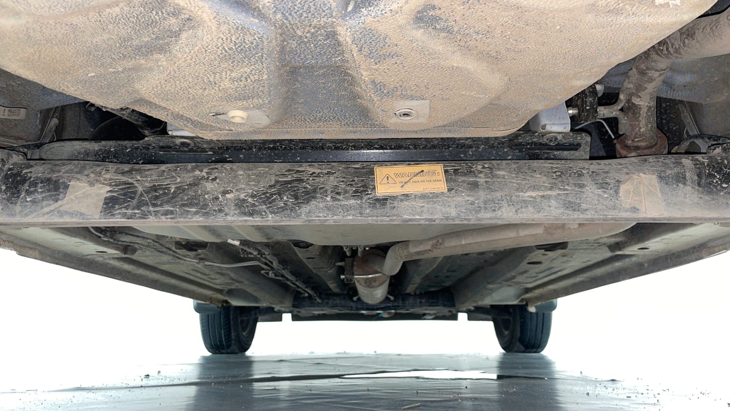 Used 2025 Tata Punch Adventure Sunroof AMT Petrol Automatic extra REAR UNDERBODY VIEW (TAKEN FROM REAR)