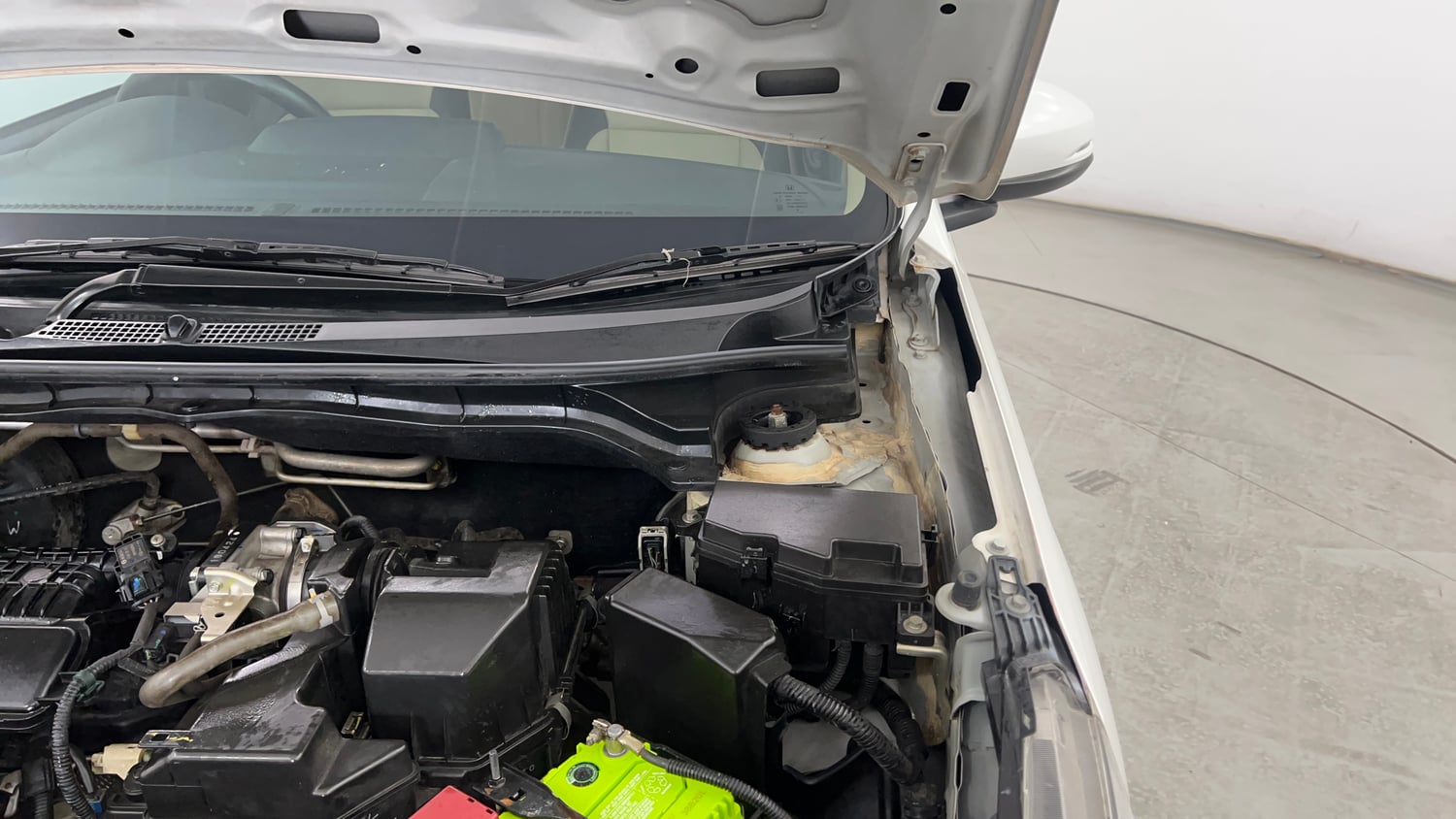 Used 2018 Honda Amaze 1.2 VX MT Petrol Petrol Manual engine ENGINE LEFT SIDE HINGE & APRON VIEW