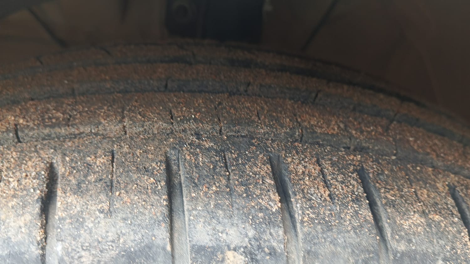 Used 2021 Maruti Suzuki Swift ZXi Plus Petrol Manual tyres LEFT FRONT TYRE TREAD VIEW