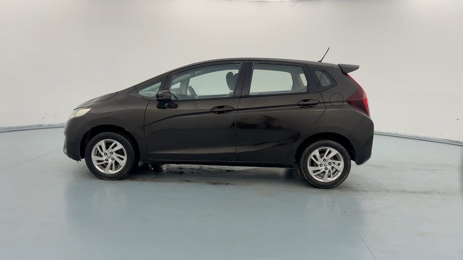 Used 2015 Honda Jazz VX Petrol Petrol Manual exterior LEFT SIDE VIEW