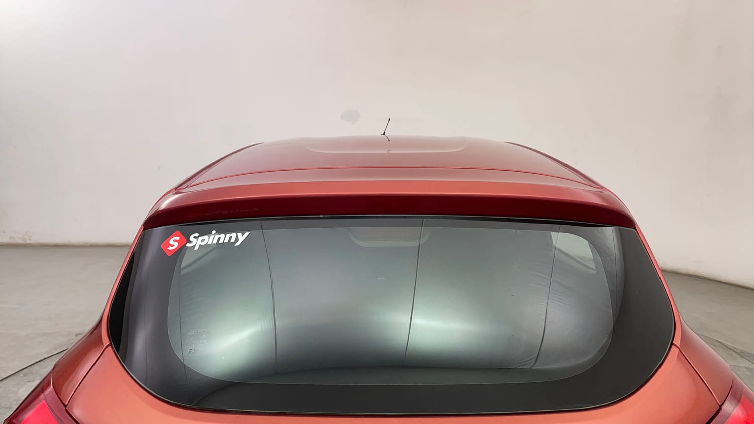 Used 2016 Renault Kwid RXT Petrol Manual exterior BACK WINDSHIELD VIEW
