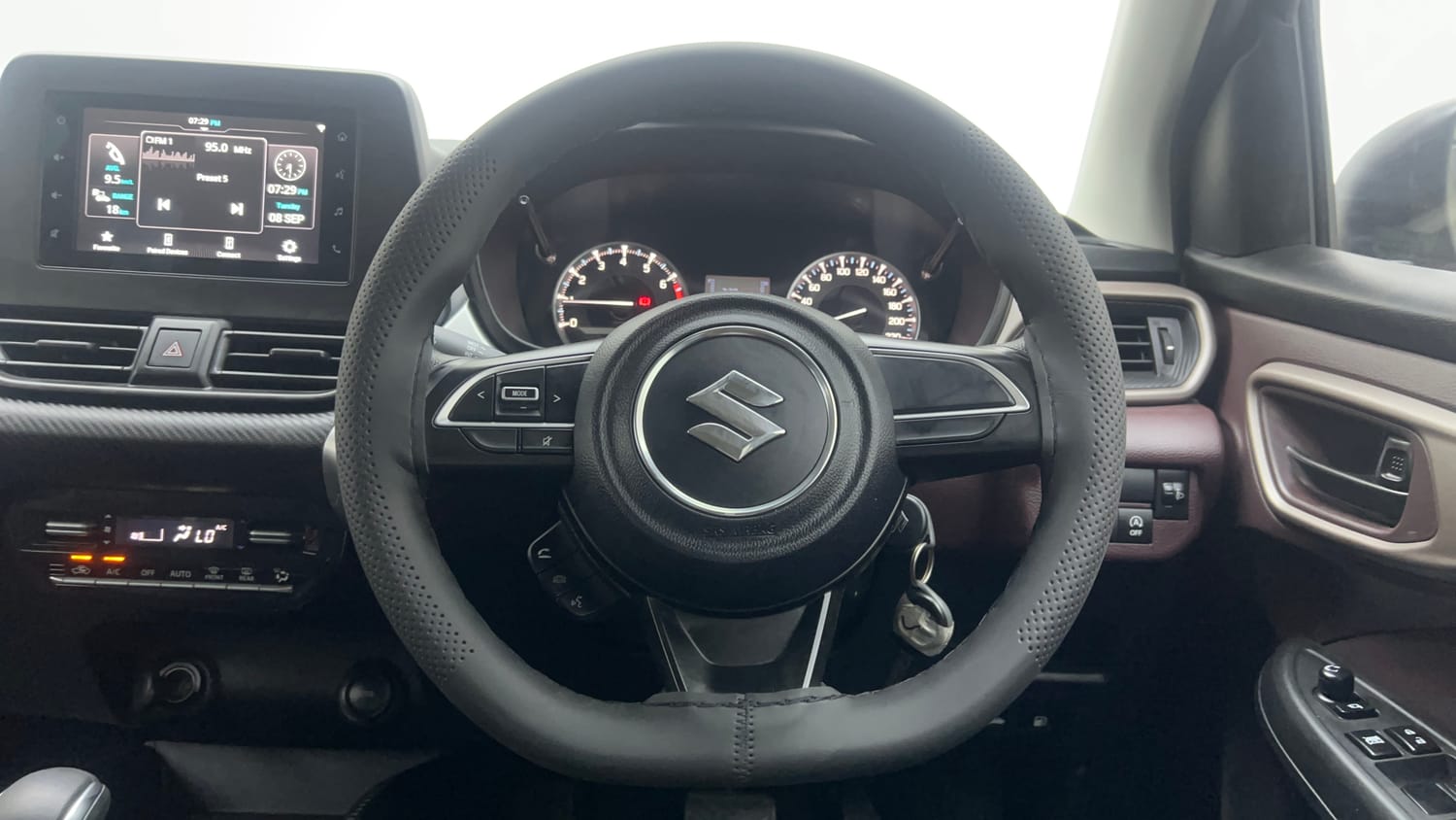 Used 2024 Maruti Suzuki Fronx Delta Plus 1.2L AGS Petrol Automatic interior STEERING VIEW