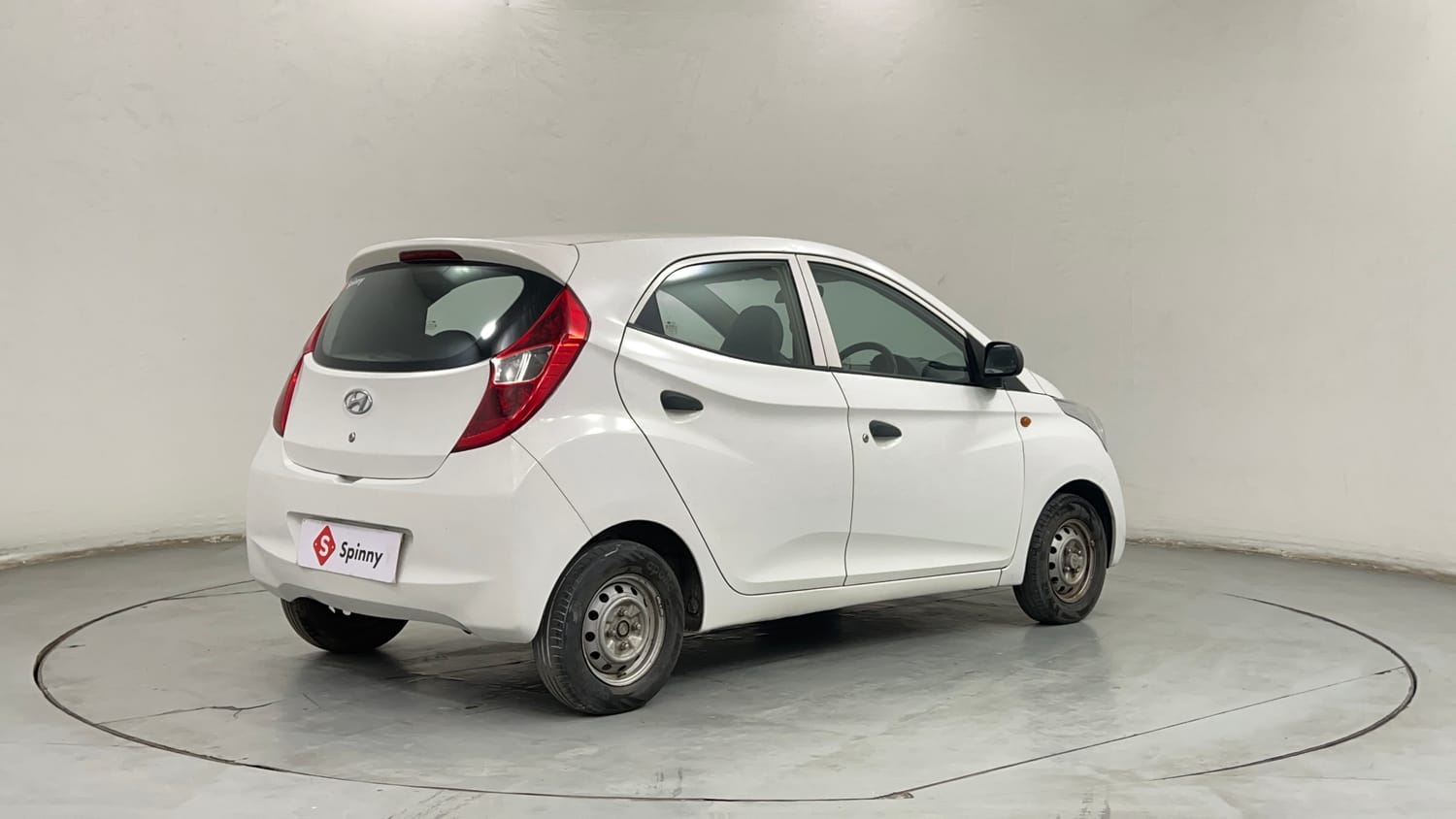 Used 2012 Hyundai Eon Era Petrol Manual exterior RIGHT REAR CORNER VIEW