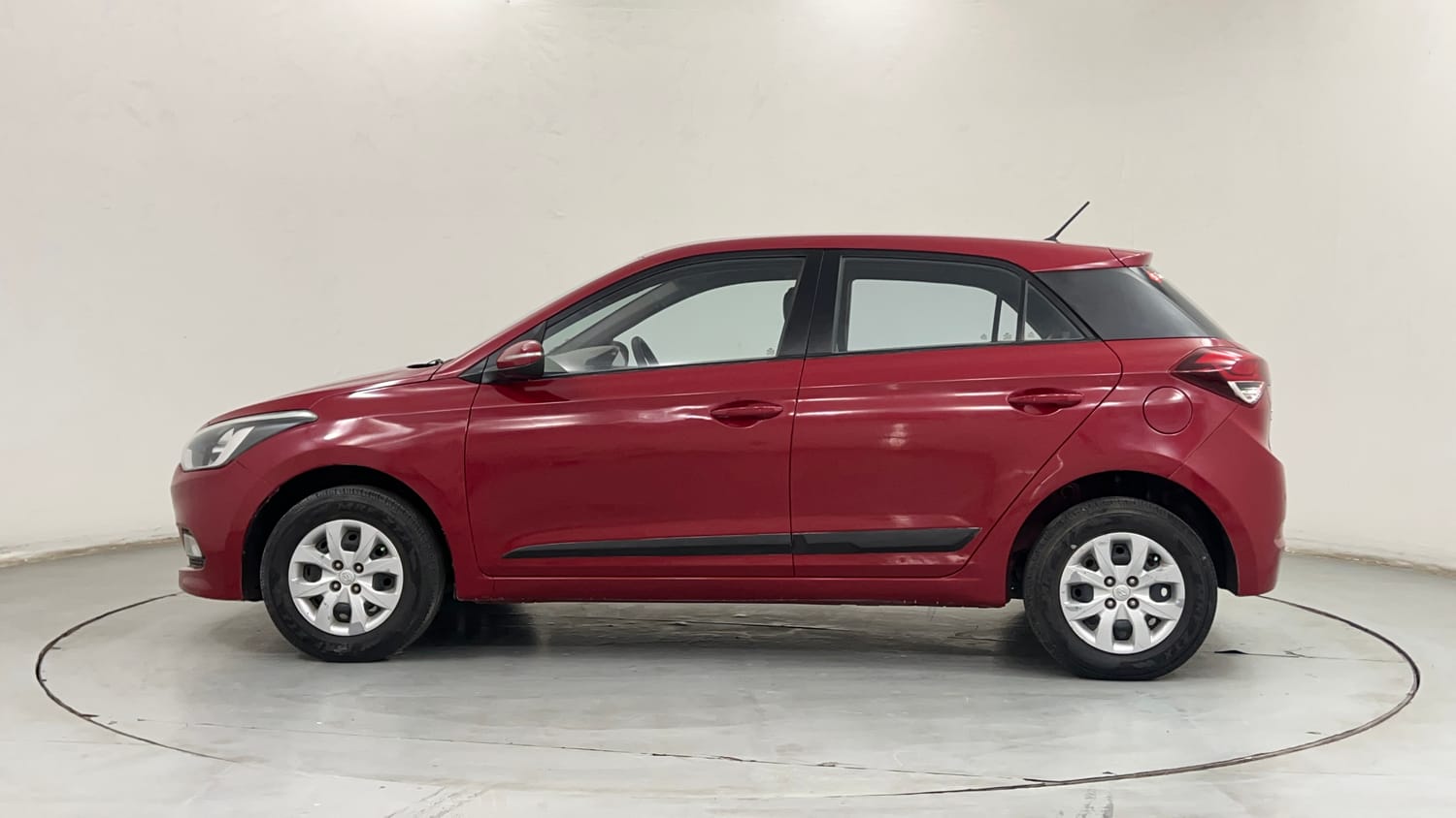 Used 2015 Hyundai Elite i20 Sportz 1.2 Petrol Manual exterior LEFT SIDE VIEW