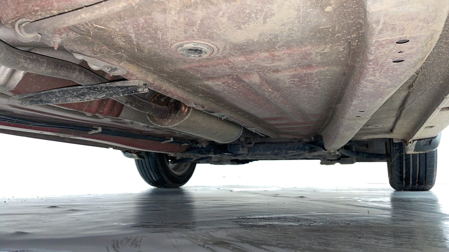 Used 2017 Maruti Suzuki Baleno Zeta 1.2 Petrol Manual extra REAR RIGHT UNDERBODY VIEW