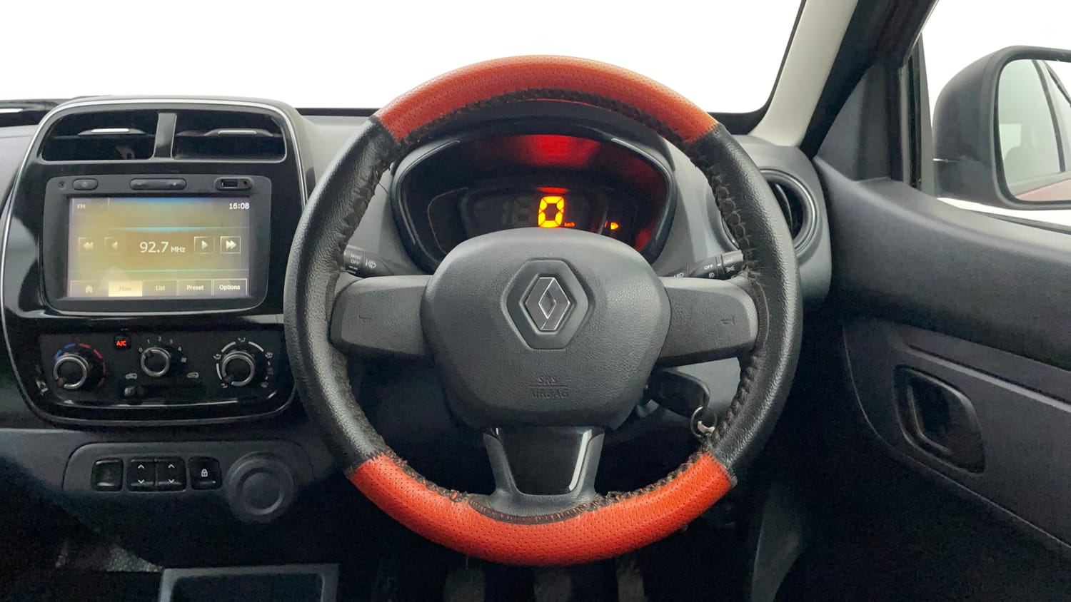 Used 2016 Renault Kwid RXT Petrol Manual interior STEERING VIEW