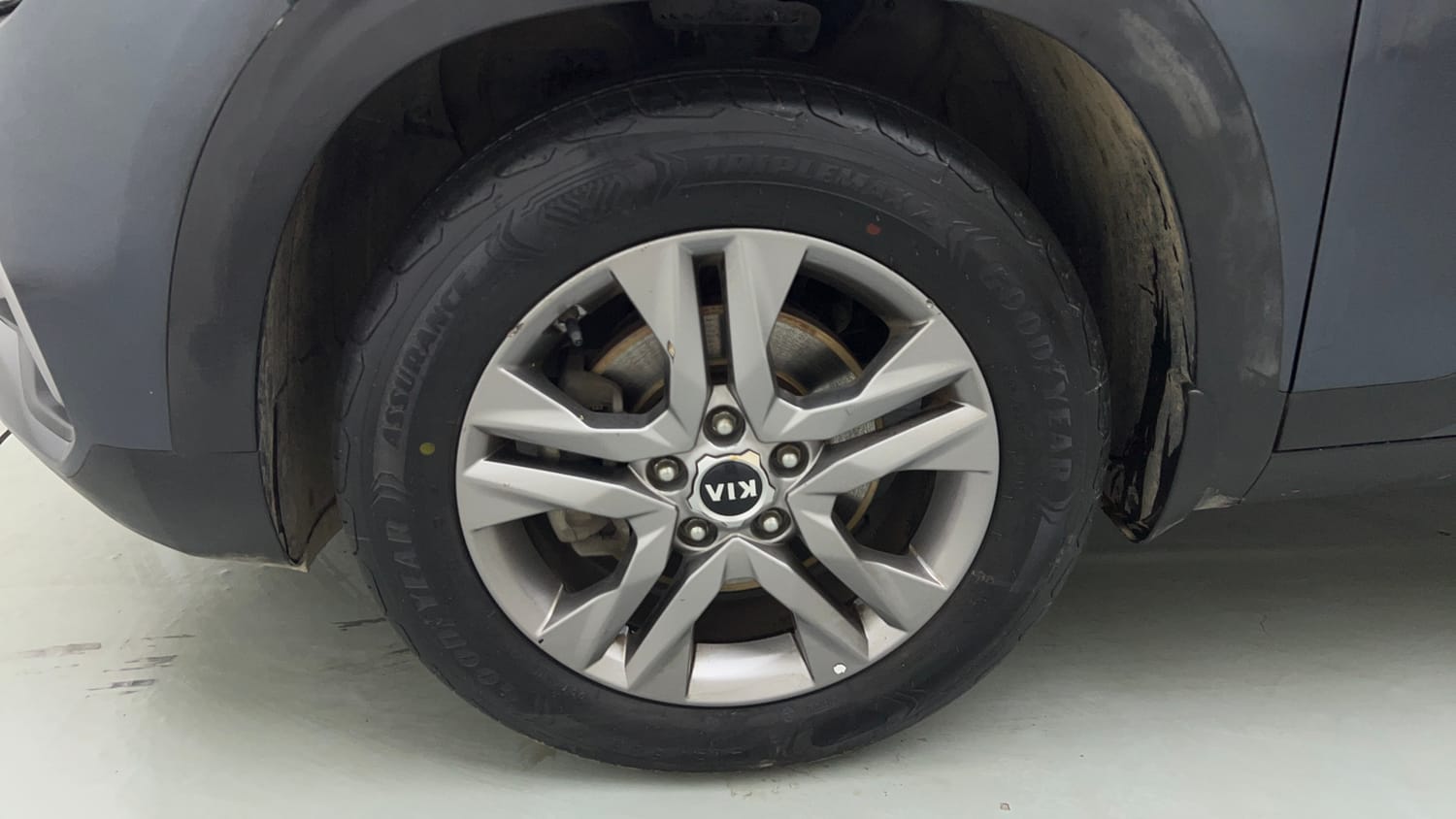 Used 2020 Kia Seltos HTX 1.5 Petrol Manual tyres LEFT FRONT TYRE RIM VIEW