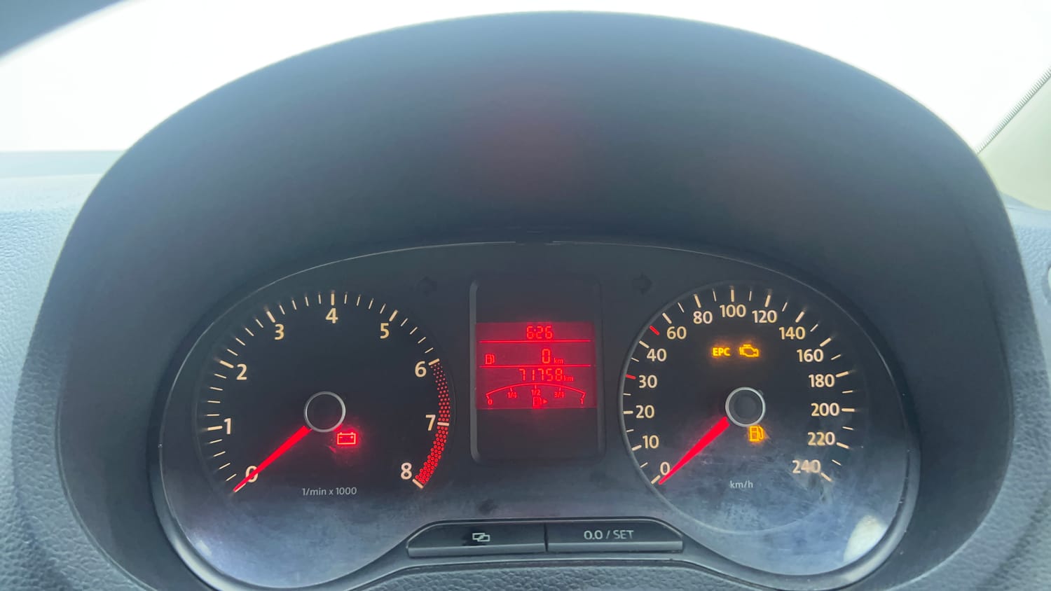 Used 2014 Volkswagen Polo Comfortline 1.2L (P) Petrol Manual interior CLUSTERMETER VIEW