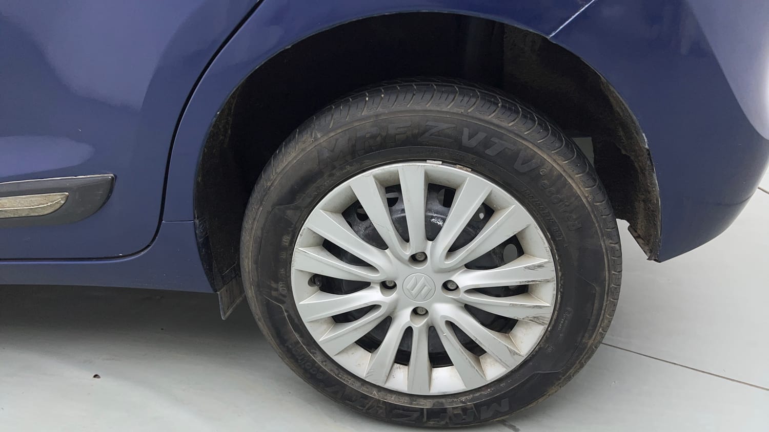 Used 2022 Maruti Suzuki Baleno Delta Petrol Manual tyres LEFT REAR TYRE RIM VIEW