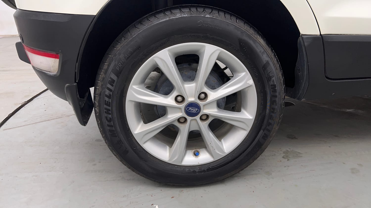 Used 2021 Ford EcoSport Titanium 1.5L Ti-VCT Petrol Manual tyres RIGHT REAR TYRE RIM VIEW