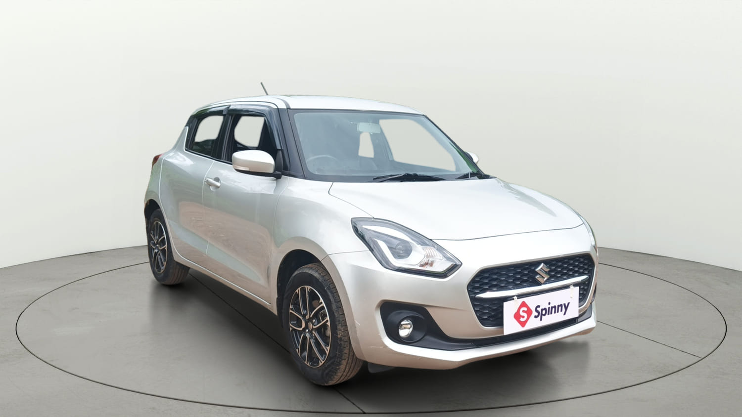 Used 2021 Maruti Suzuki Swift ZXi Plus Petrol Manual exterior RIGHT FRONT CORNER VIEW