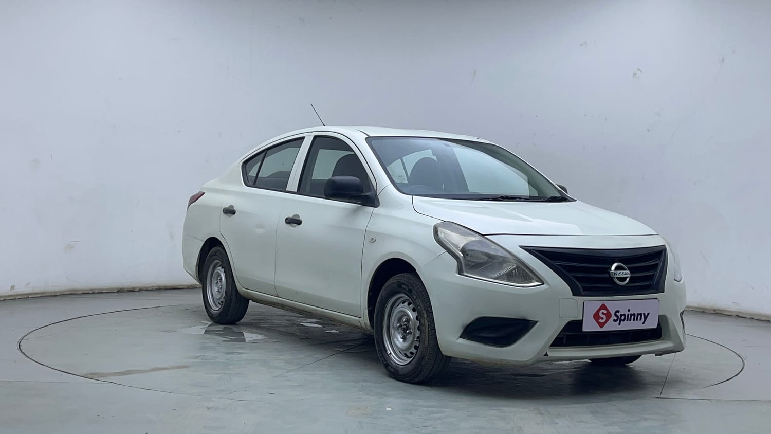 Used 2018 Nissan Sunny XE D Diesel Manual exterior RIGHT FRONT CORNER VIEW