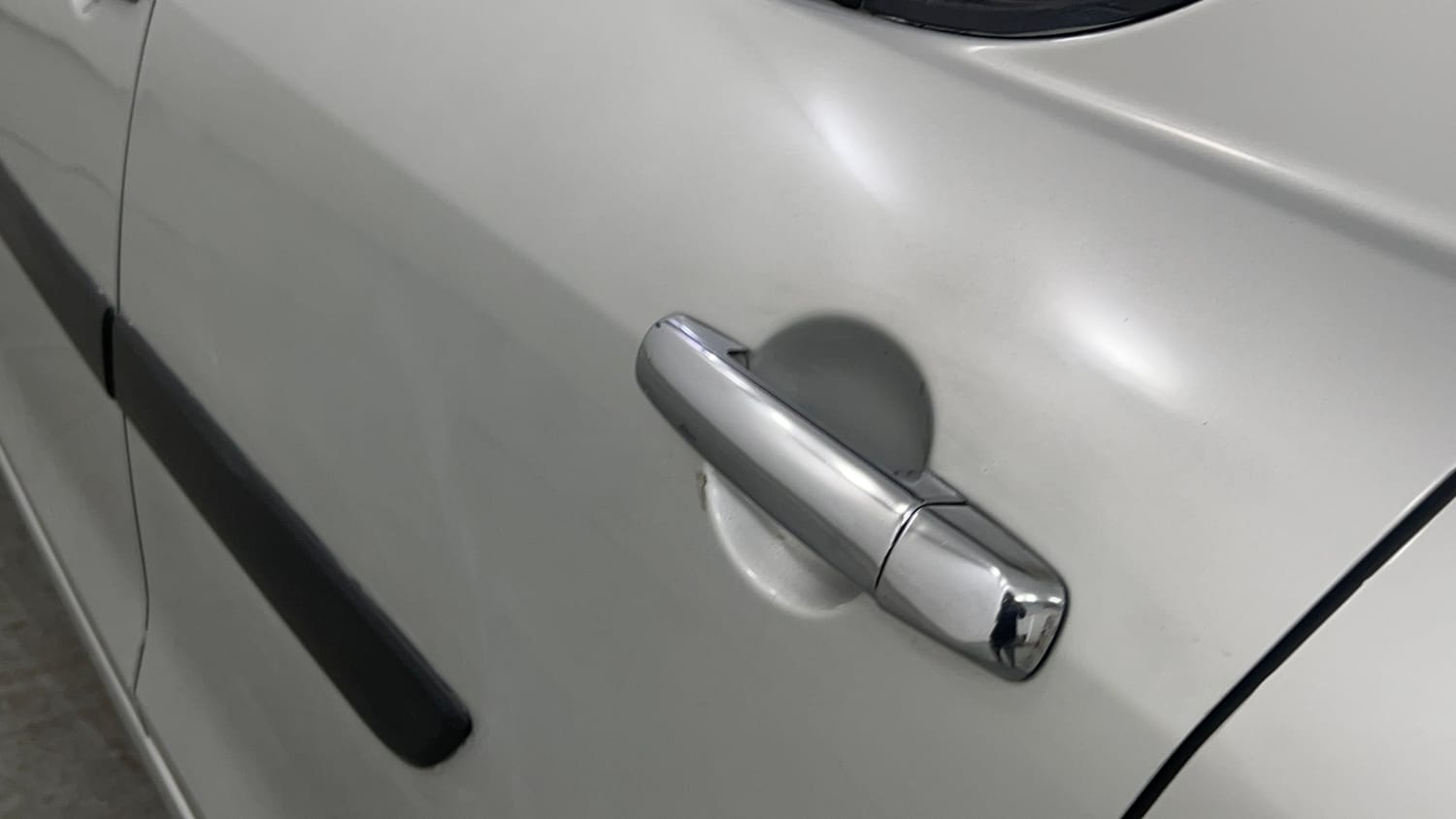 Used 2013 Maruti Suzuki Swift VXi Petrol Manual dents MINOR DENT