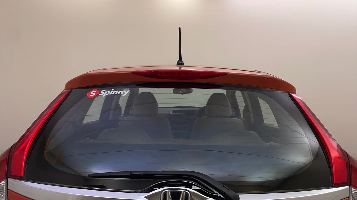 Used 2016 Honda Jazz V AT Petrol Petrol Automatic top_features Rear defogger