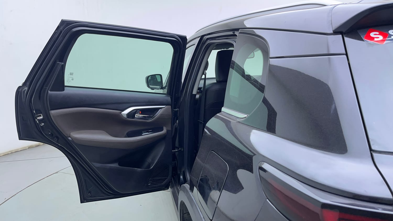 Used 2023 Toyota Urban Cruiser Hyryder V Hybrid Hybrid Automatic interior LEFT REAR DOOR OPEN VIEW
