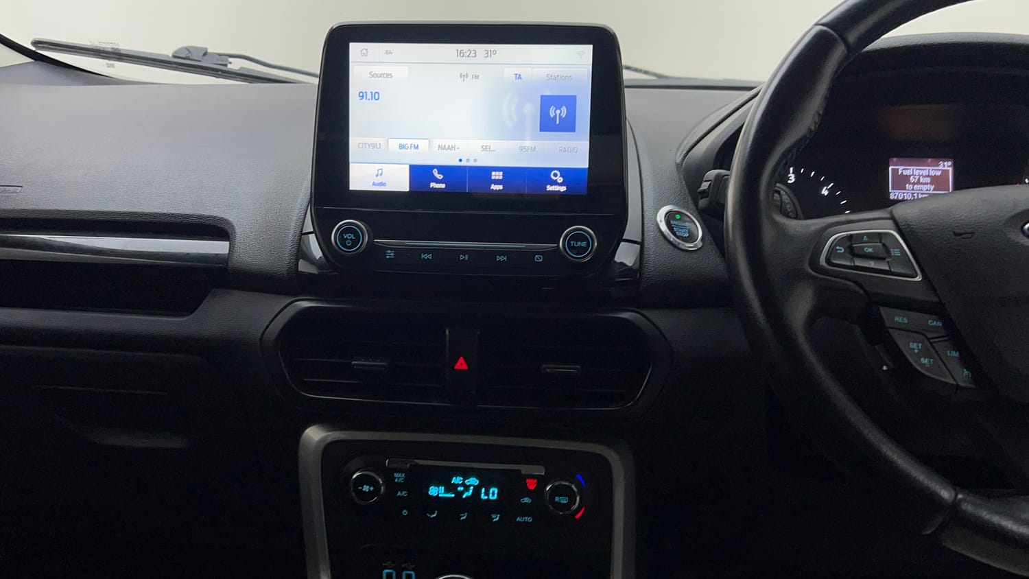 Used 2018 Ford EcoSport Titanium 1.5L TDCi Diesel Manual interior MUSIC SYSTEM & AC CONTROL VIEW