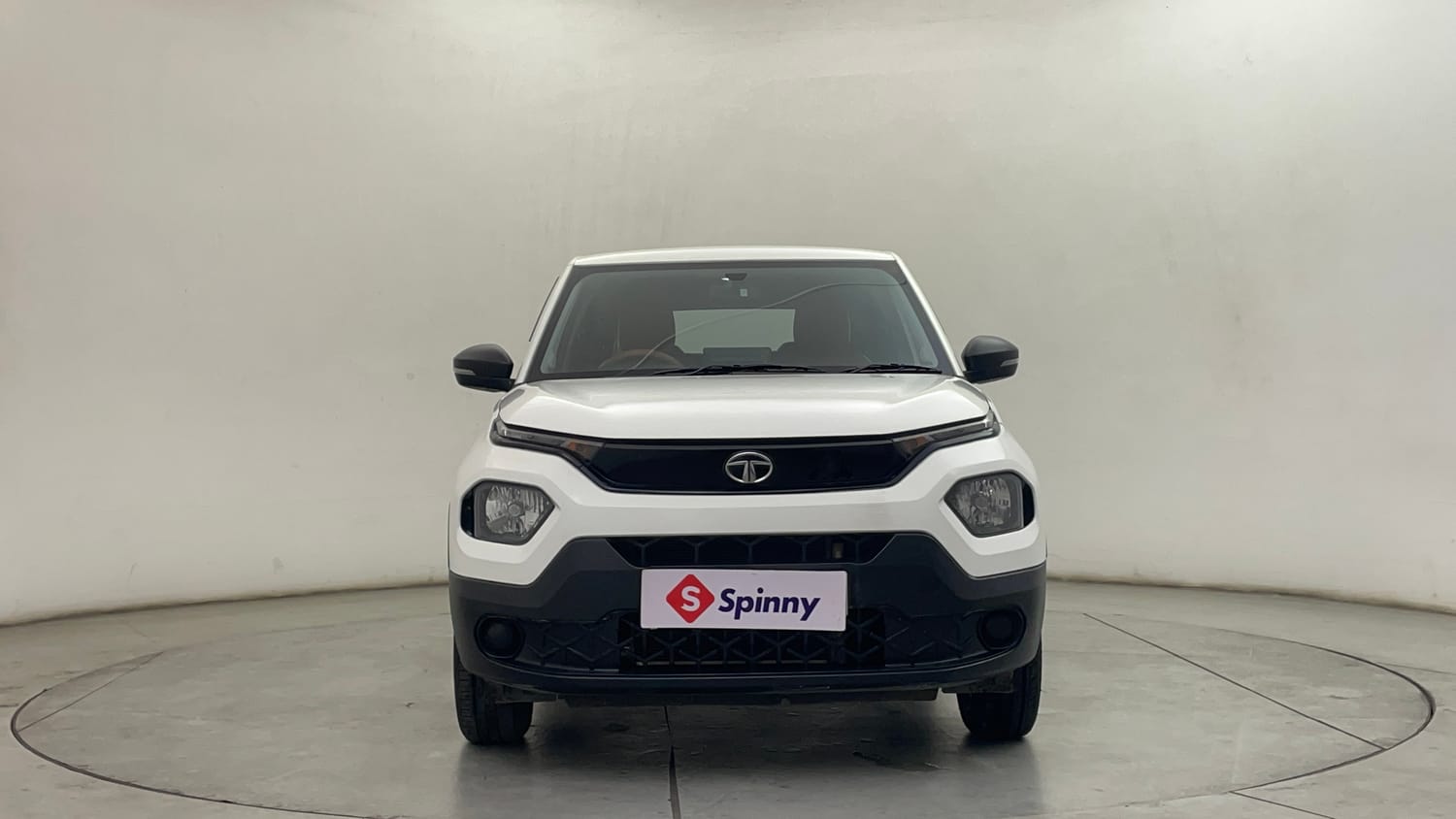 Used 2023 Tata Punch Pure MT Petrol Manual exterior FRONT VIEW