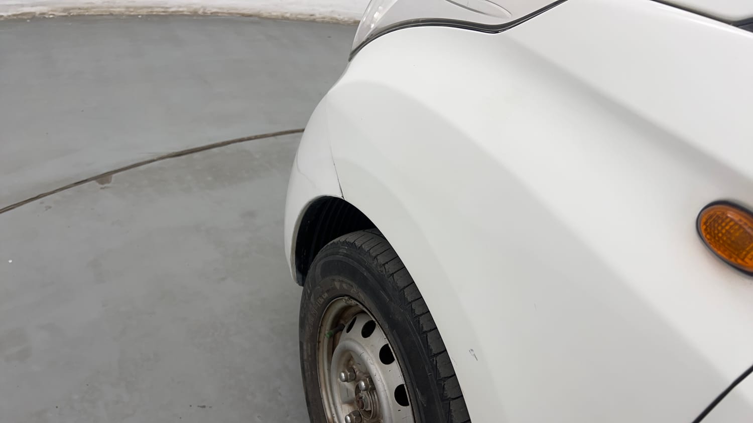 Used 2012 Hyundai Eon Era Petrol Manual dents MINOR SCRATCH