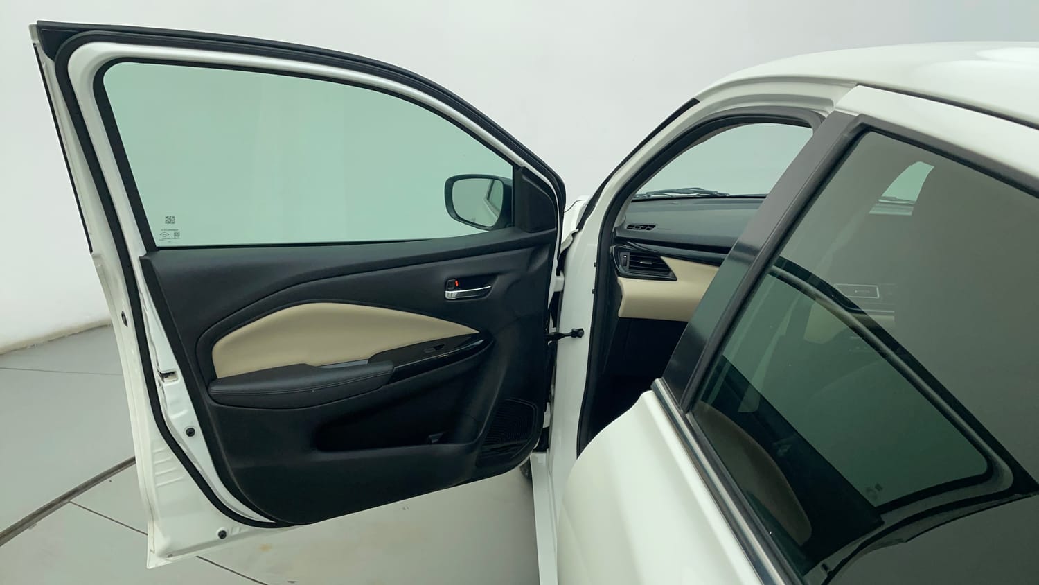 Used 2023 Toyota Glanza V AMT Petrol Automatic interior LEFT FRONT DOOR OPEN VIEW
