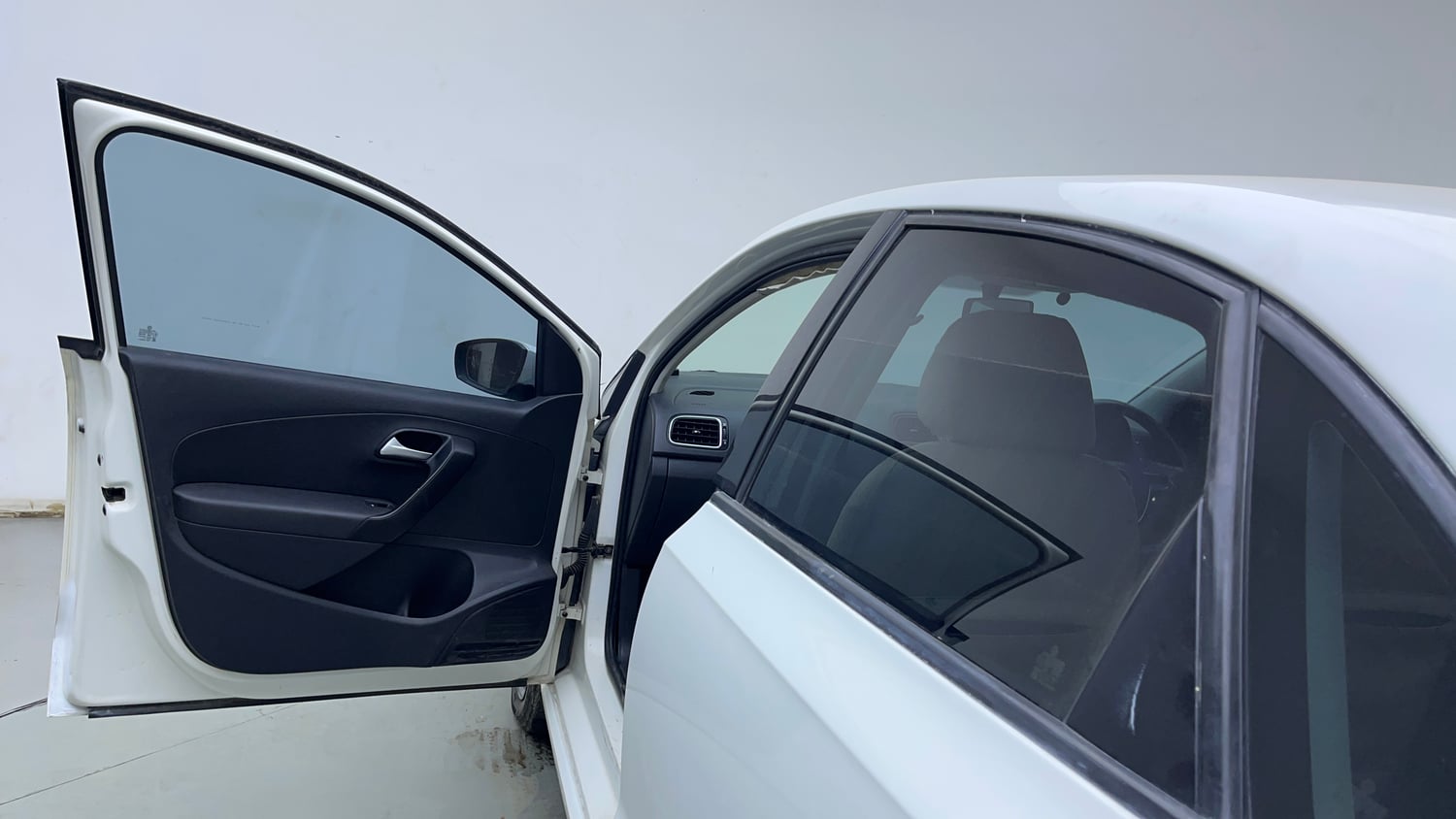 Used 2016 Volkswagen Vento Comfortline Diesel Diesel Manual interior LEFT FRONT DOOR OPEN VIEW
