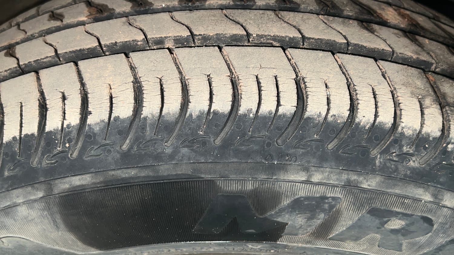 Used 2022 Maruti Suzuki Wagon R VXI 1.0 Petrol Manual tyres RIGHT FRONT TYRE TREAD VIEW