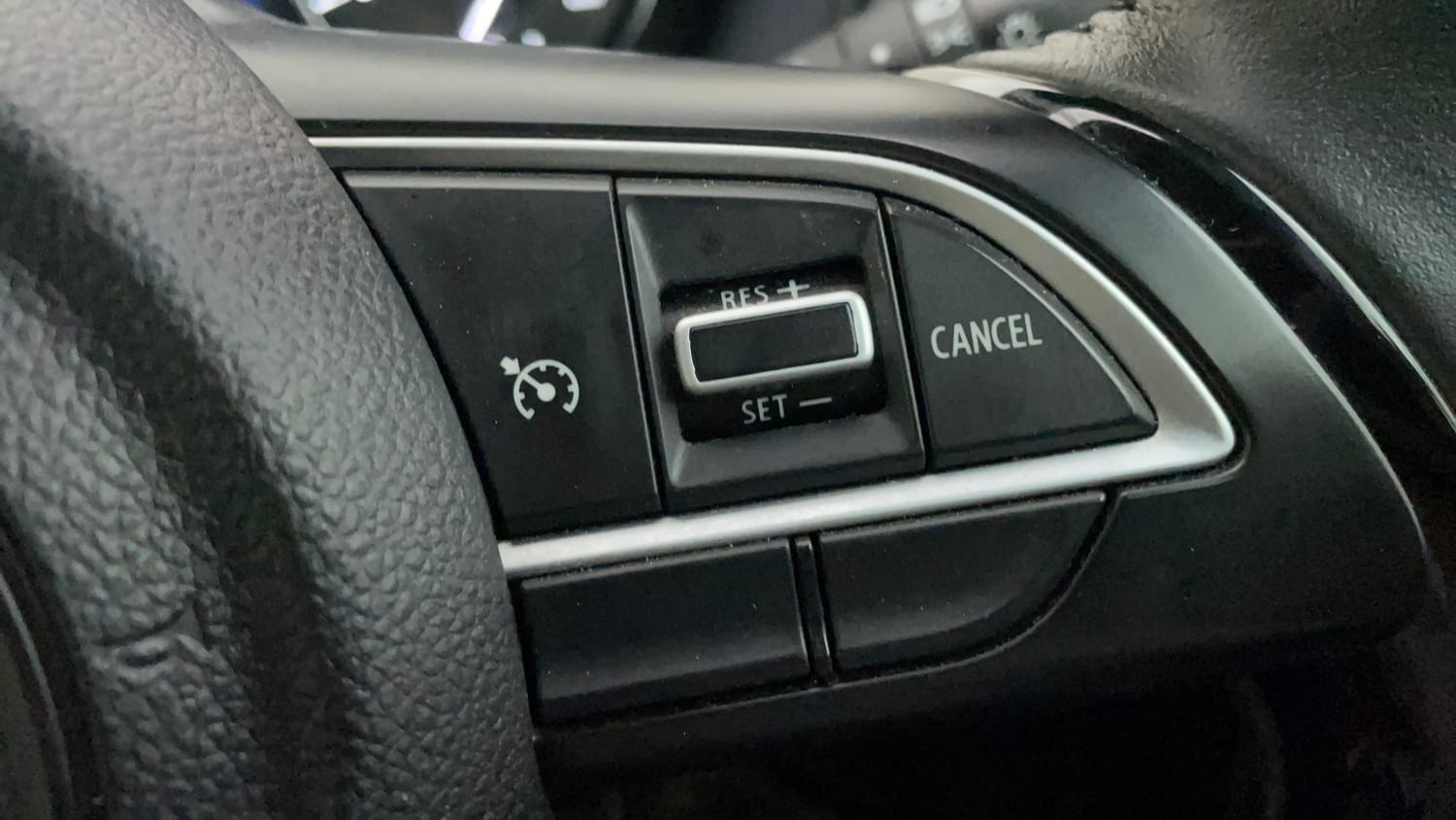Used 2023 Toyota Glanza V AMT Petrol Automatic top_features Cruise control
