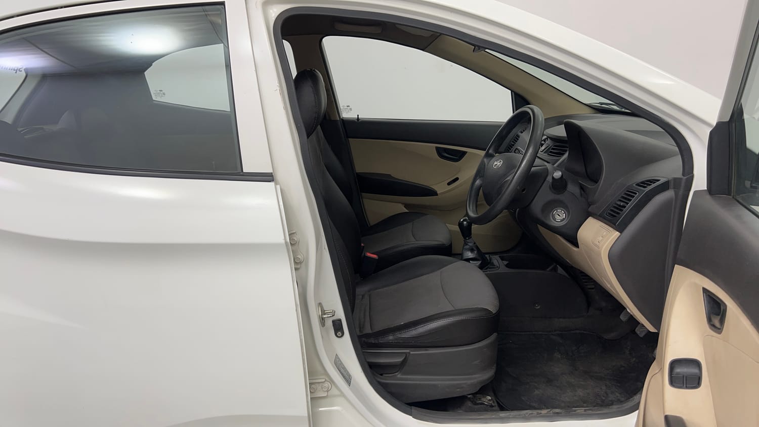 Used 2012 Hyundai Eon Era Petrol Manual interior RIGHT SIDE FRONT DOOR CABIN VIEW