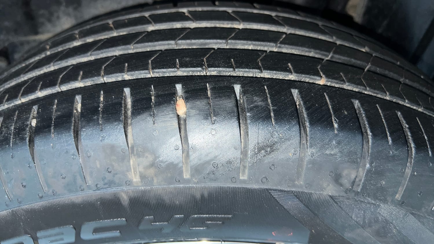 Used 2025 Maruti Suzuki Baleno Sigma MT Petrol Manual tyres LEFT REAR TYRE TREAD VIEW