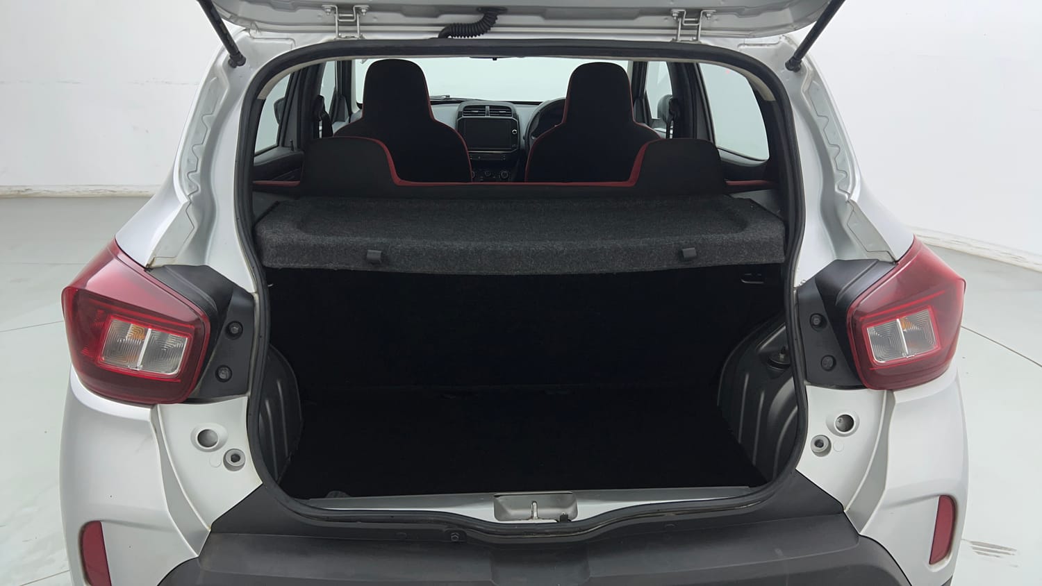 Used 2021 Renault Kwid RXT 1.0 (O) Petrol Manual interior DICKY INSIDE VIEW