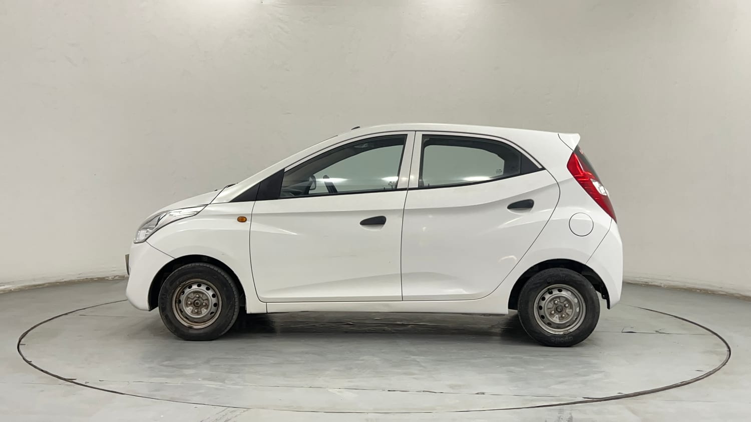 Used 2012 Hyundai Eon Era Petrol Manual exterior LEFT SIDE VIEW