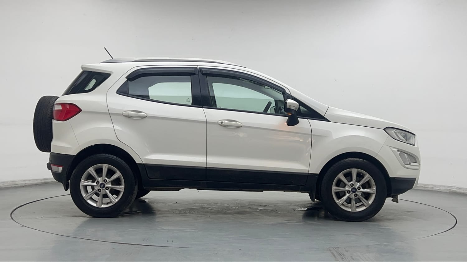 Used 2018 Ford EcoSport Titanium 1.5L TDCi Diesel Manual exterior RIGHT SIDE VIEW