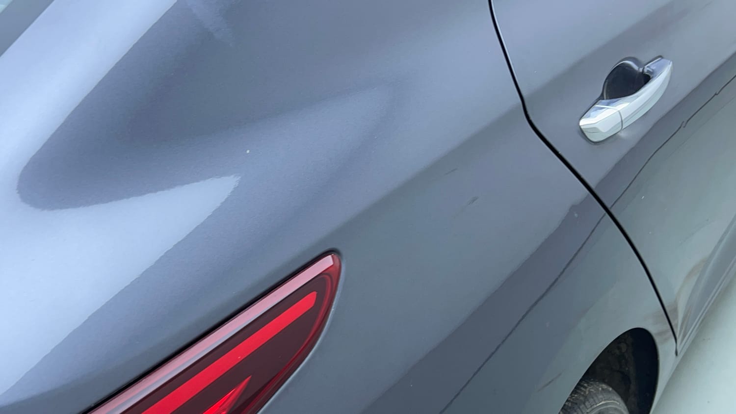 Used 2019 Hyundai Verna SX Plus 1.6 VTVT AT Petrol Automatic dents MINOR SCRATCH
