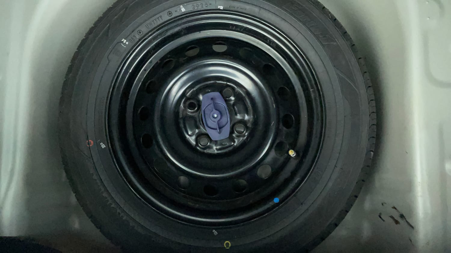 Used 2019 Maruti Suzuki Wagon R VXi 1.2 Petrol Manual tyres SPARE TYRE VIEW