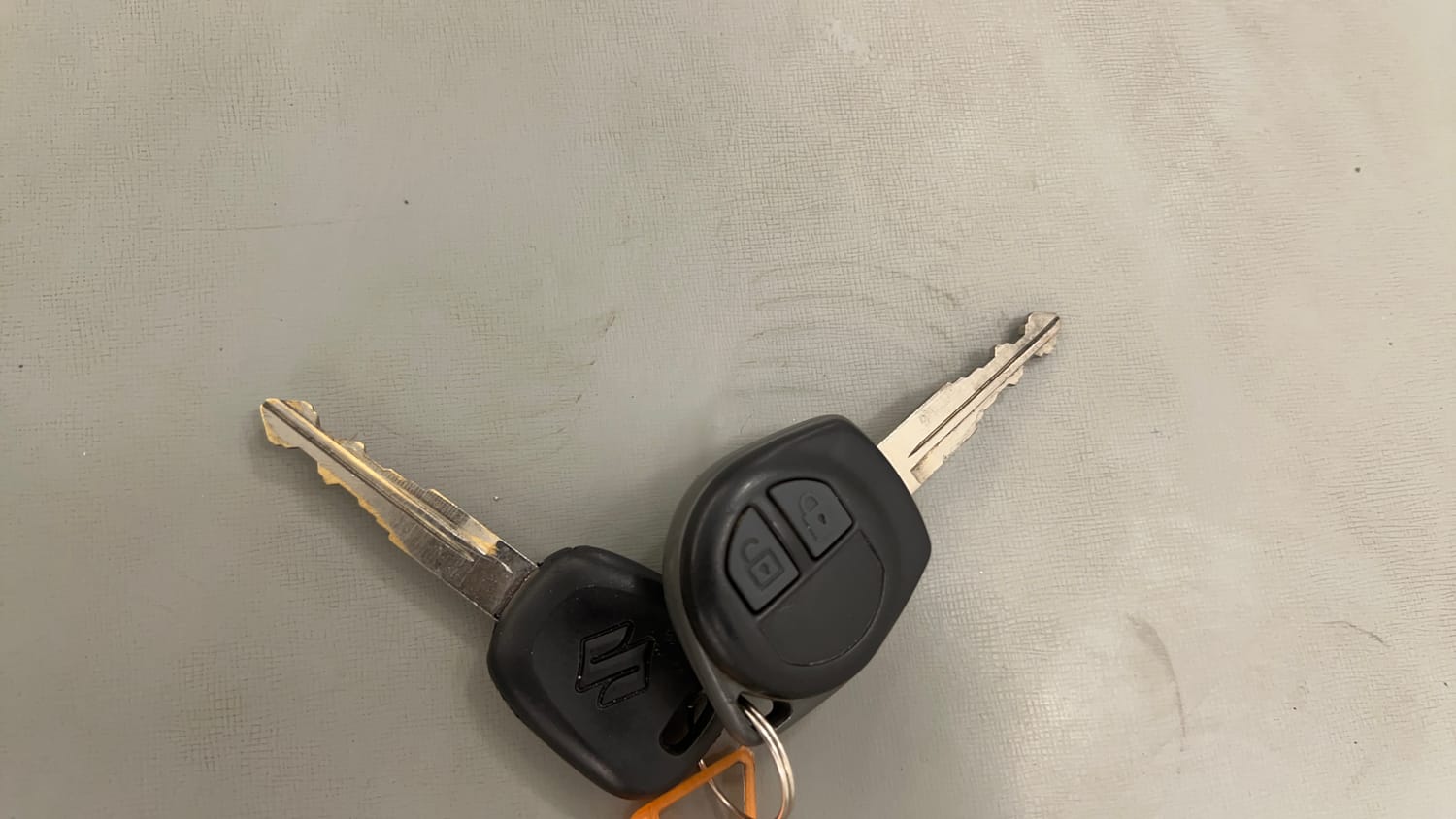 Used 2013 Maruti Suzuki Swift VXi Petrol Manual extra CAR KEY VIEW