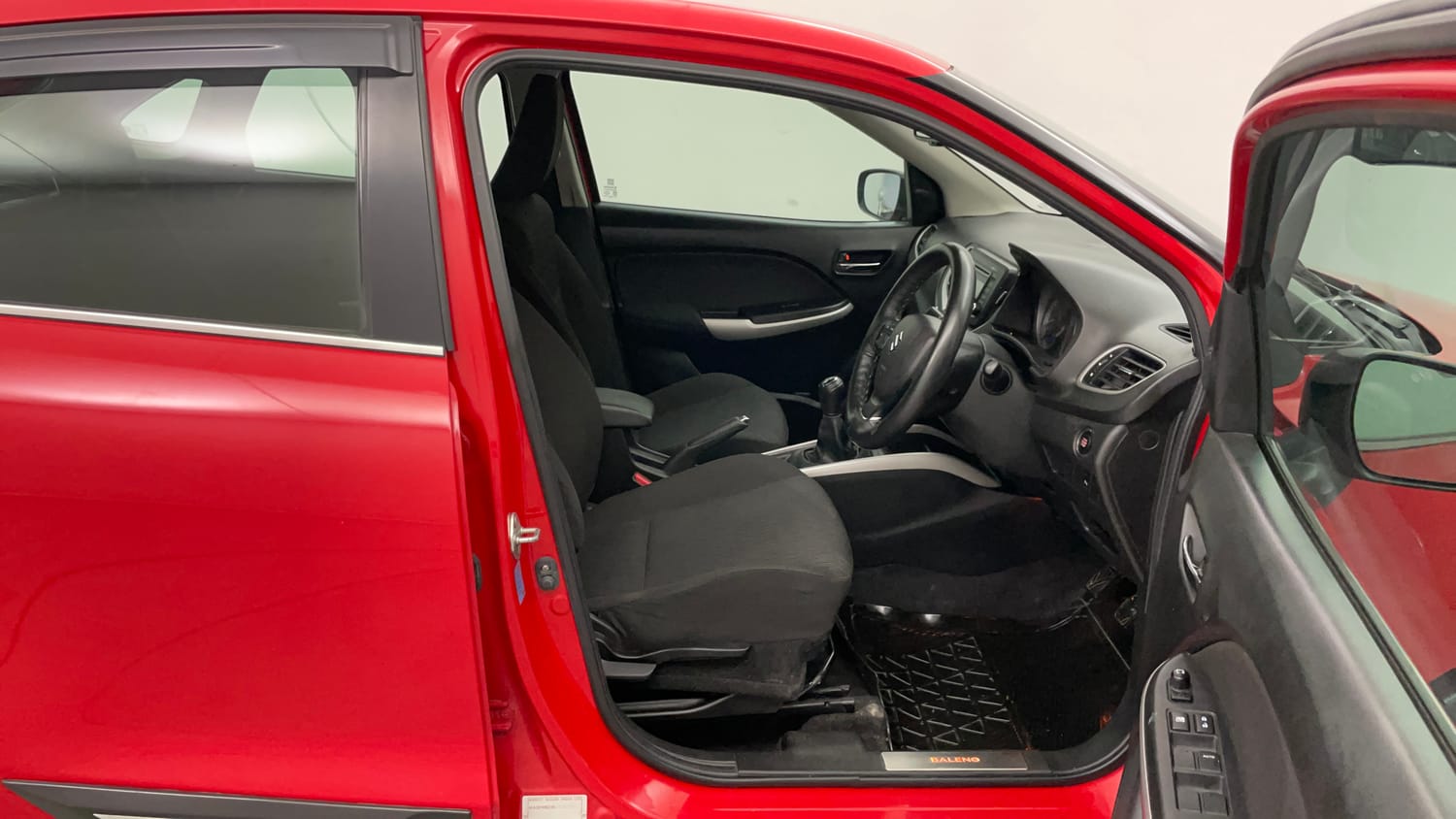 Used 2017 Maruti Suzuki Baleno Zeta 1.2 Petrol Manual interior RIGHT SIDE FRONT DOOR CABIN VIEW