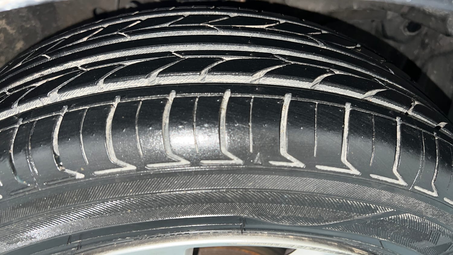 Used 2015 Honda Jazz VX Petrol Petrol Manual tyres RIGHT FRONT TYRE TREAD VIEW