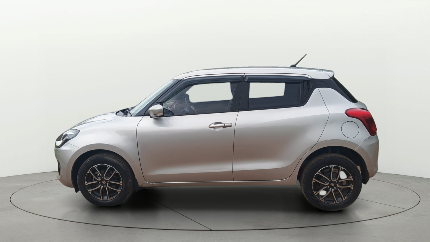 Used 2021 Maruti Suzuki Swift ZXi Plus Petrol Manual exterior LEFT SIDE VIEW