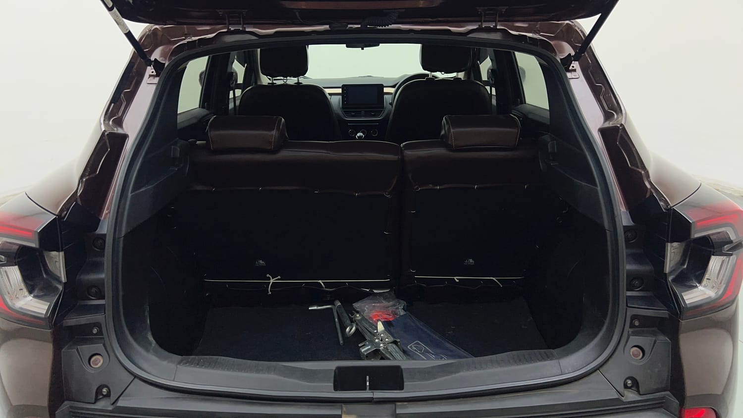 Used 2023 Renault Kiger RXT MT Petrol Manual interior DICKY INSIDE VIEW