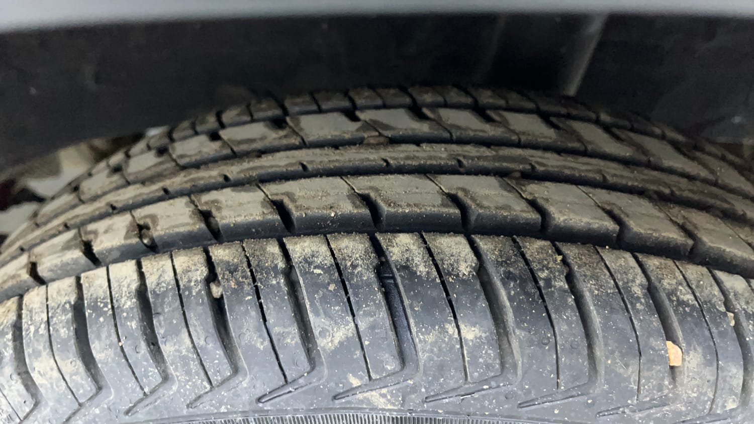 Used 2018 Renault Kwid RXT Petrol Manual tyres LEFT REAR TYRE TREAD VIEW