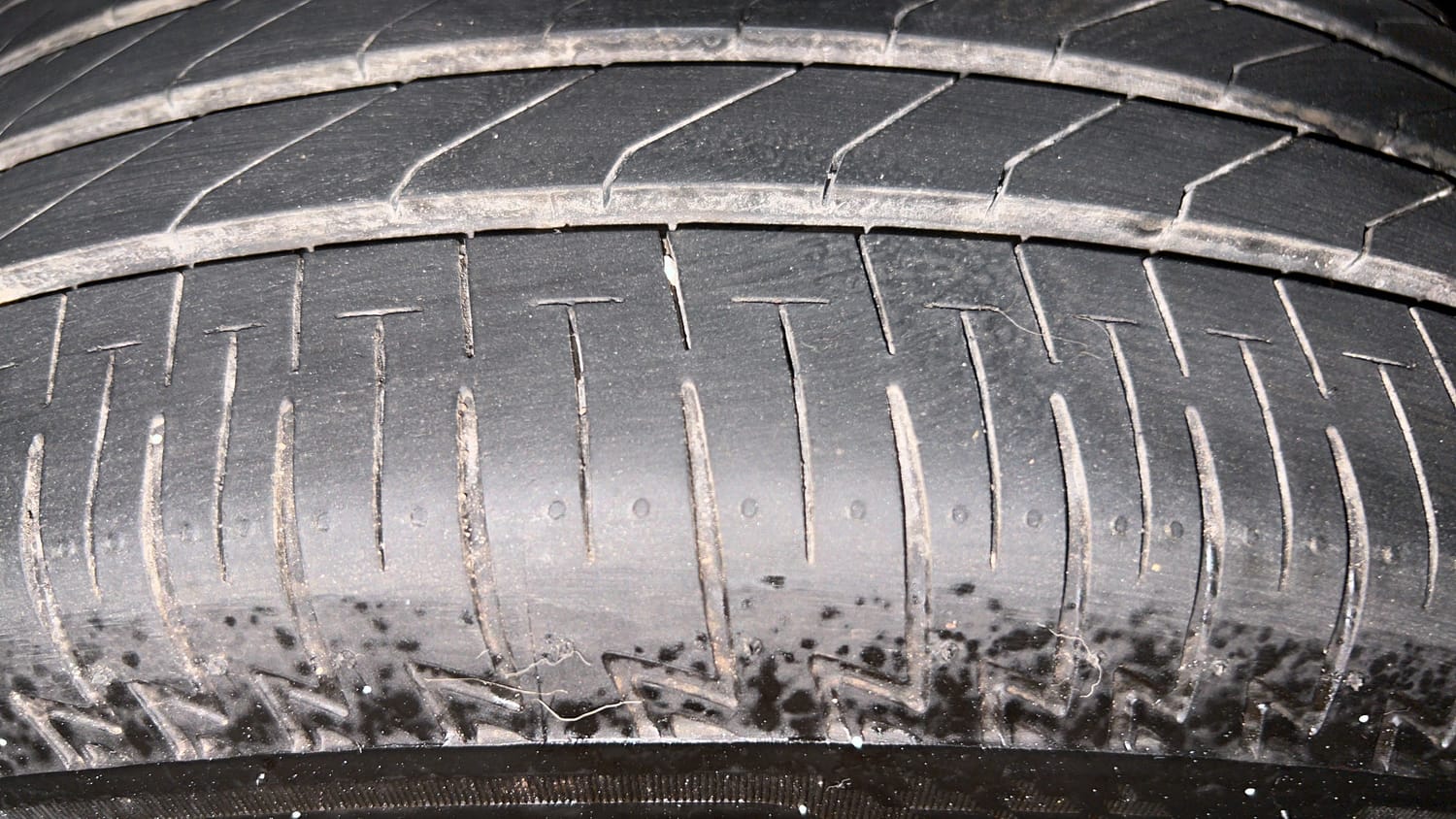 Used 2024 Honda Elevate ZX CVT Petrol Automatic tyres LEFT FRONT TYRE TREAD VIEW