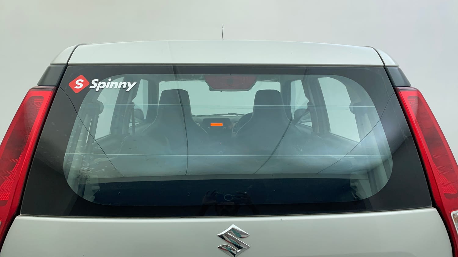Used 2019 Maruti Suzuki Wagon R VXi 1.2 Petrol Manual exterior BACK WINDSHIELD VIEW