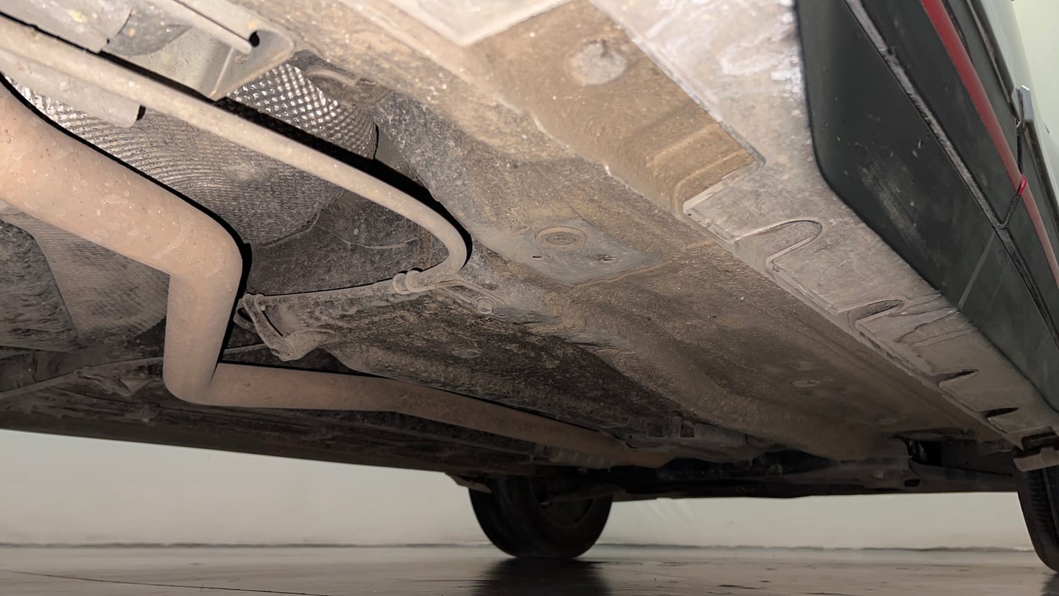 Used 2022 Kia Sonet GTX Plus 1.5 AT Diesel Automatic extra REAR RIGHT UNDERBODY VIEW