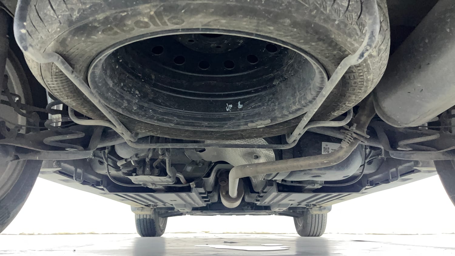 Used 2023 Toyota Urban Cruiser Hyryder V Hybrid Hybrid Automatic extra REAR UNDERBODY VIEW (TAKEN FROM REAR)