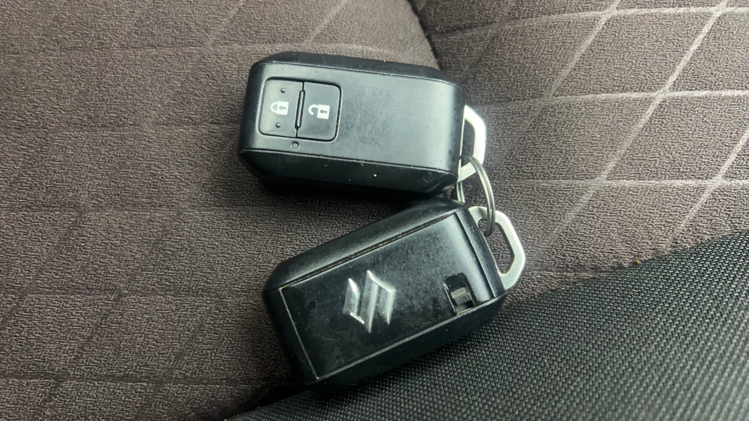 Used 2025 Maruti Suzuki Grand Vitara Delta CNG Cng Manual extra CAR KEY VIEW